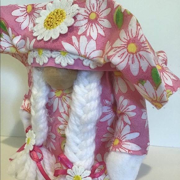 Pink Daisy - Picture 2 of 2